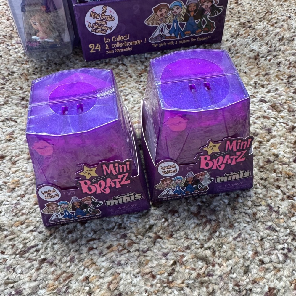 Set‎ of 2 Mini Bratz Series 1 Flashback Minis Mystery Blind Boxes Sealed Purple